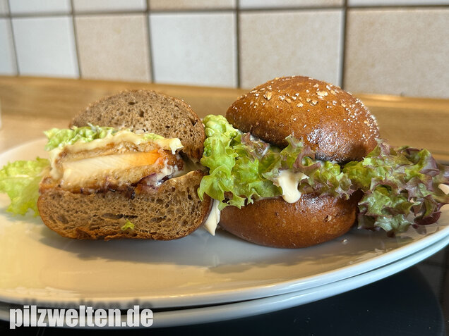 Schwefelporling, Huhn des Waldes, Laetiporus sulphureus